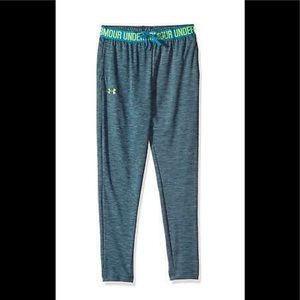 Under Armour girls’ tech joggers.
